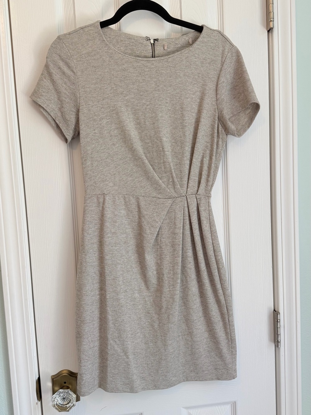 Classic Short-Sleeve Crewneck Dress in Heather Gray